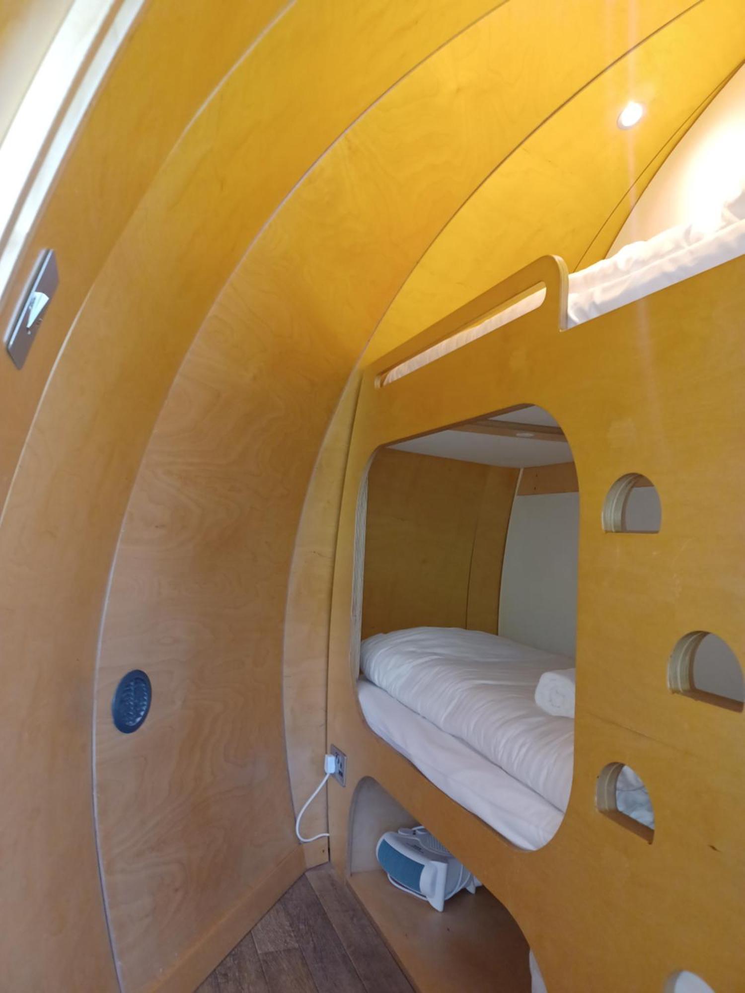 Glenarm Castle Ocean View Pods Hotel Exterior foto